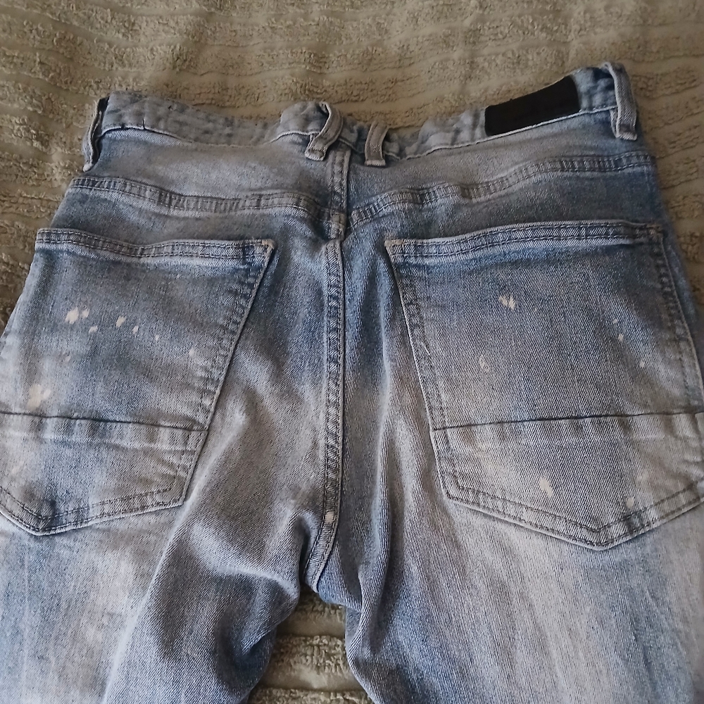 Distressed Light Blue Jeans - Picture 10 of 10